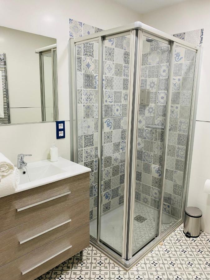 Al-Qazeres Suites Caces Dış mekan fotoğraf
