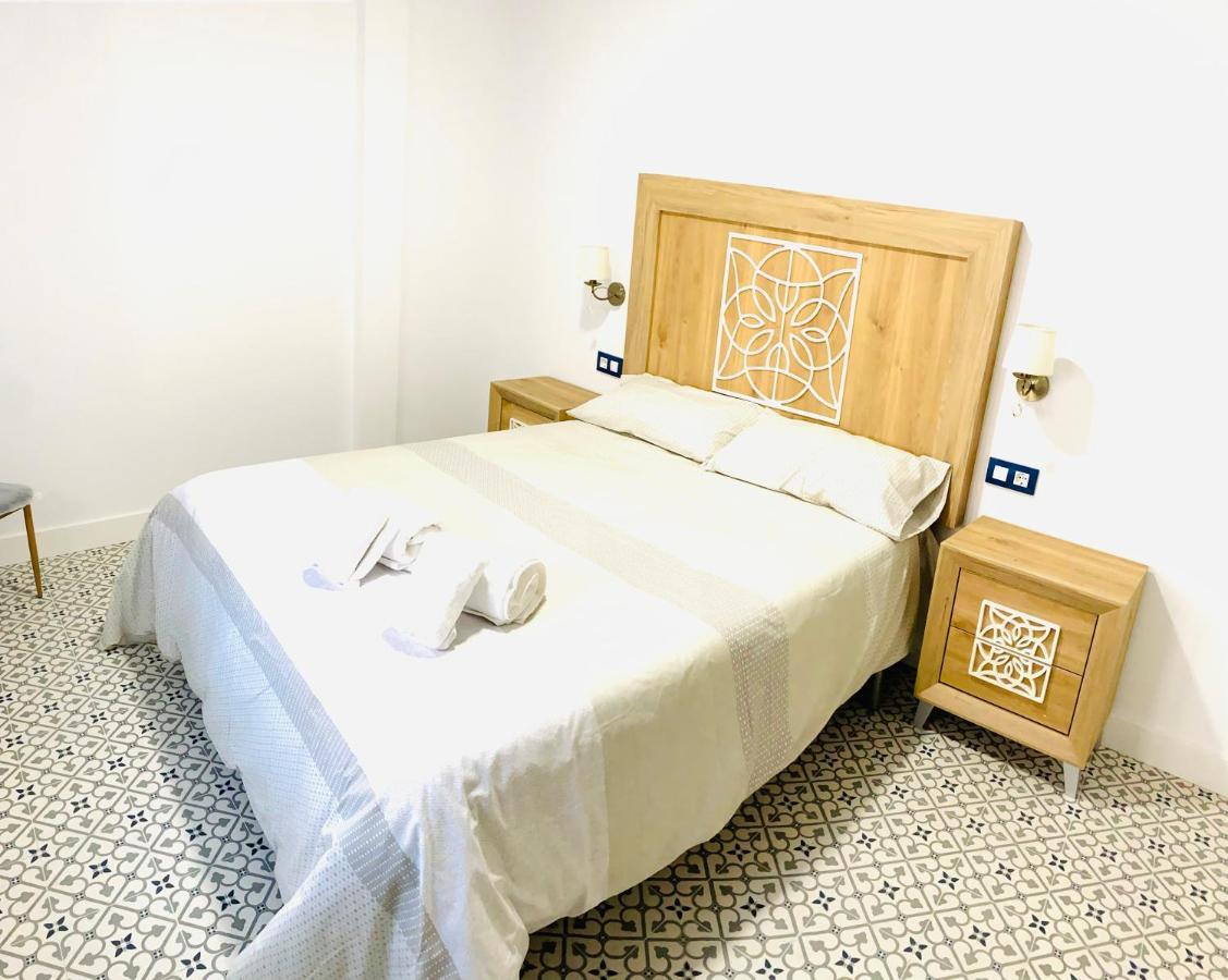 Al-Qazeres Suites Caces Dış mekan fotoğraf