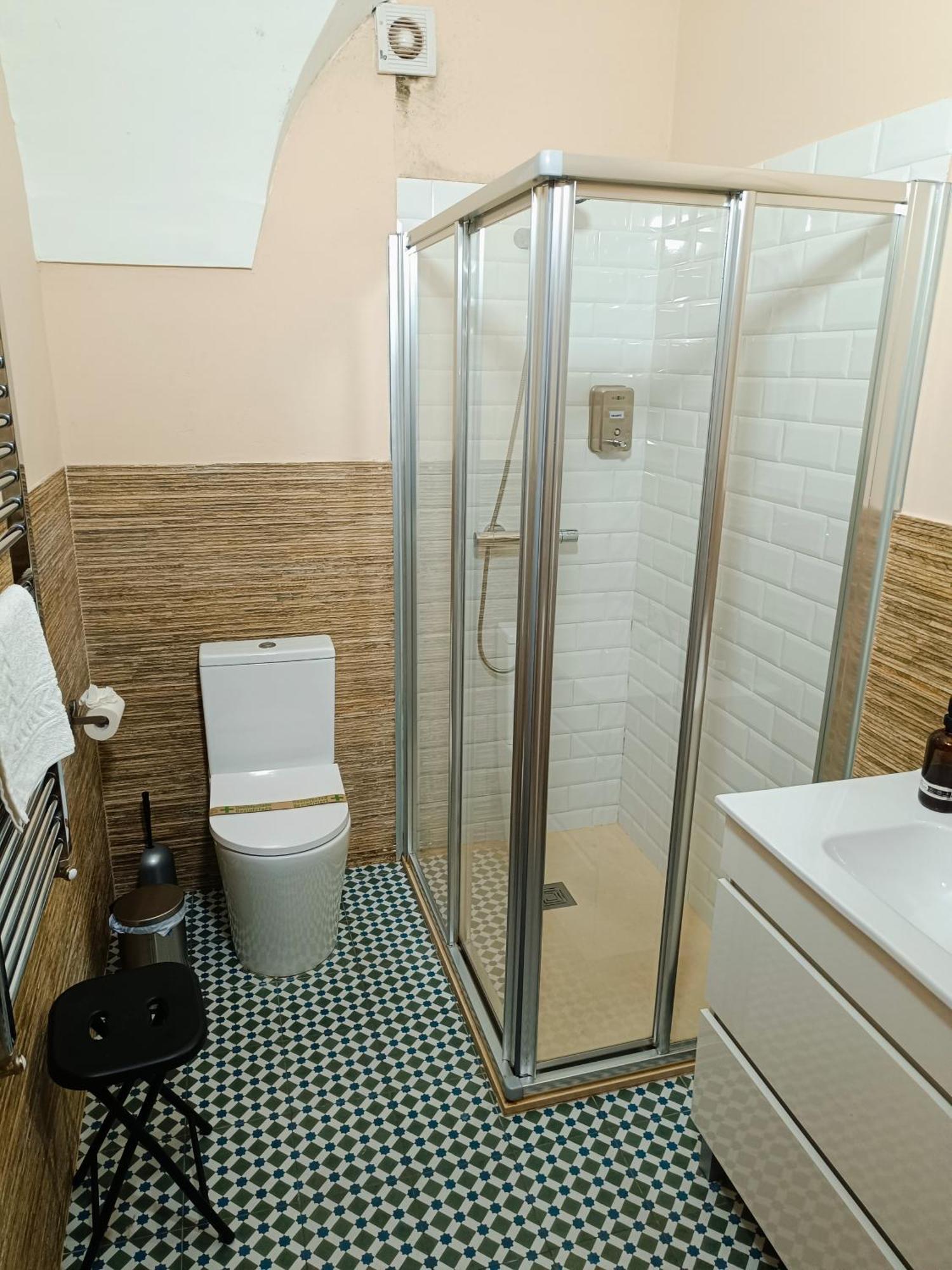 Al-Qazeres Suites Caces Dış mekan fotoğraf