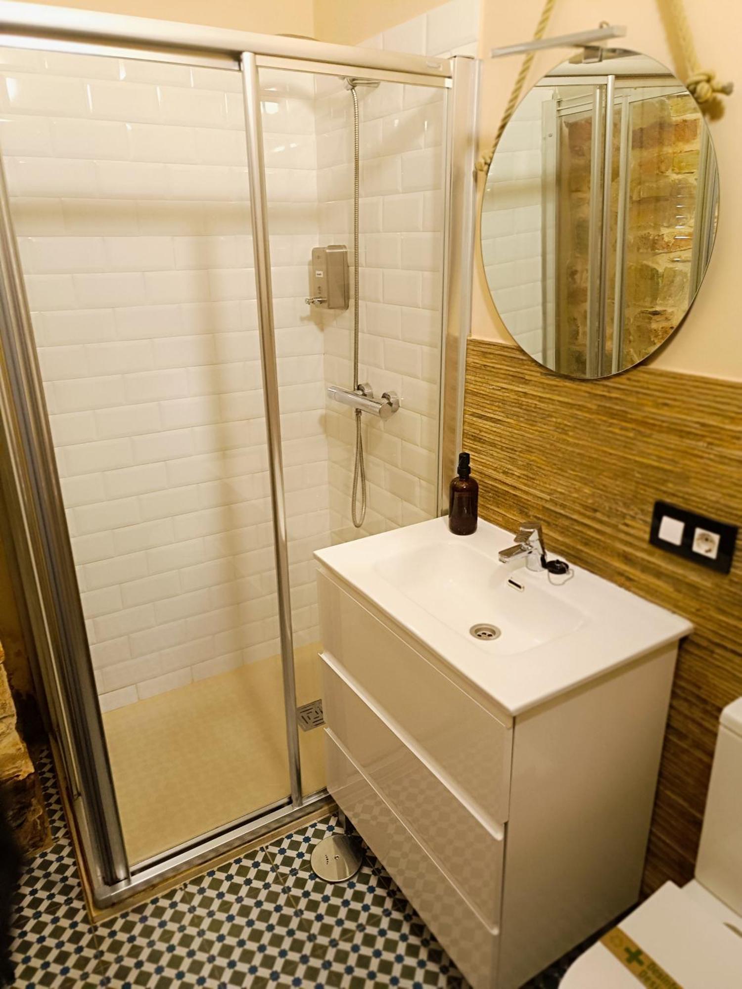 Al-Qazeres Suites Caces Dış mekan fotoğraf