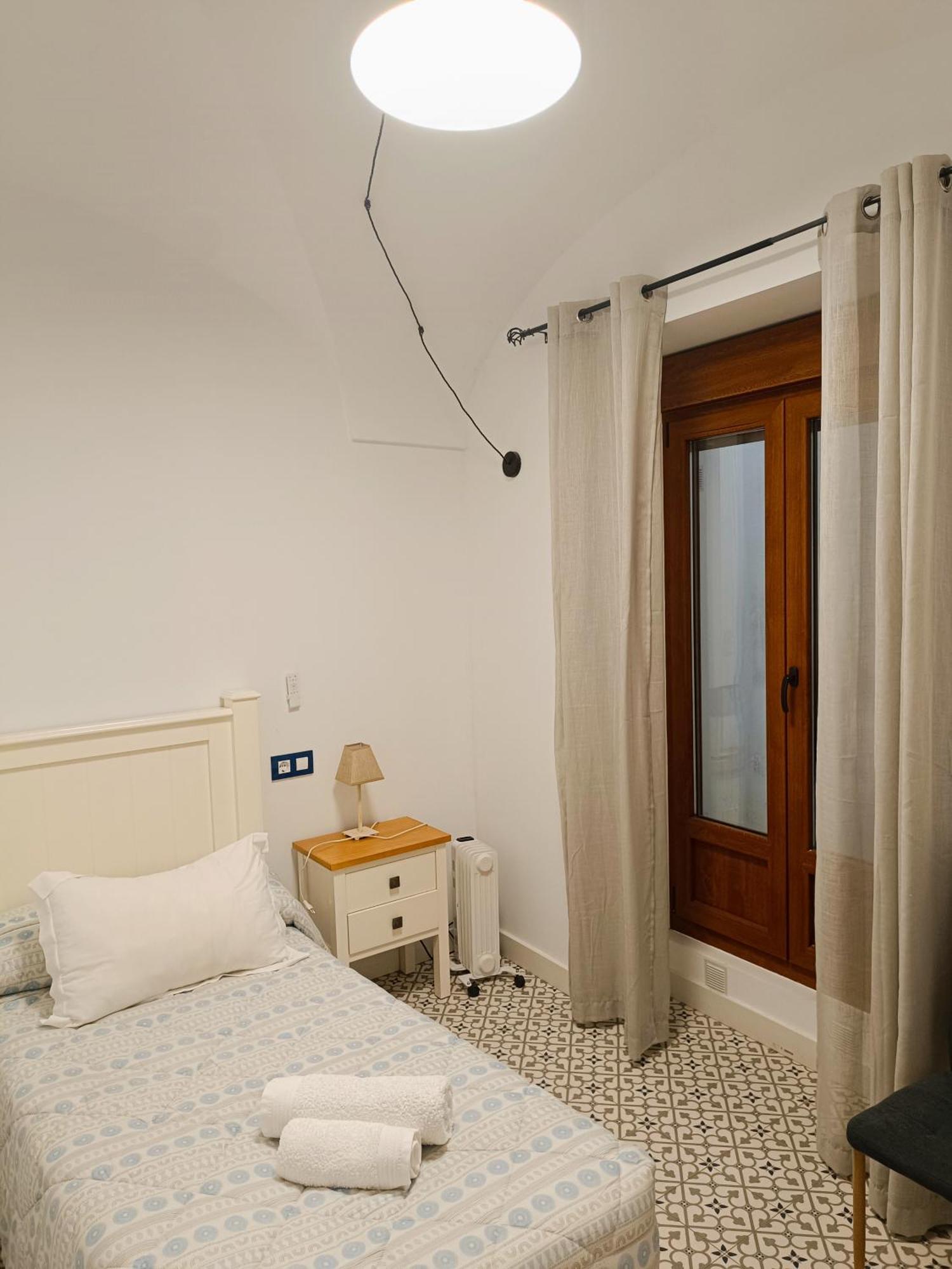 Al-Qazeres Suites Caces Dış mekan fotoğraf