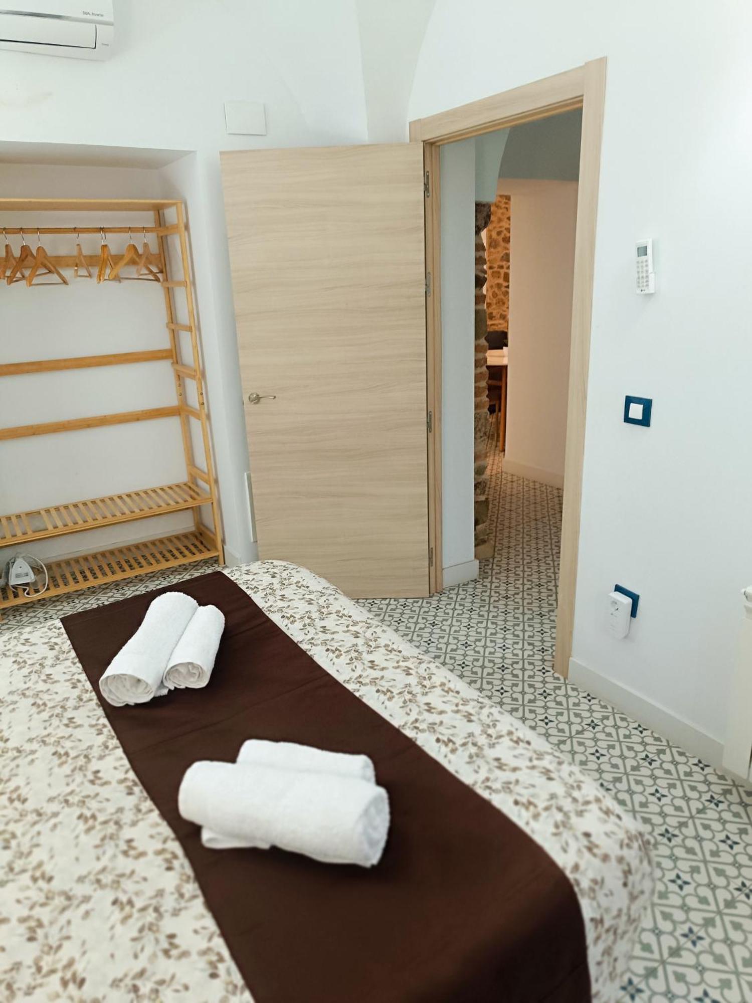 Al-Qazeres Suites Caces Dış mekan fotoğraf