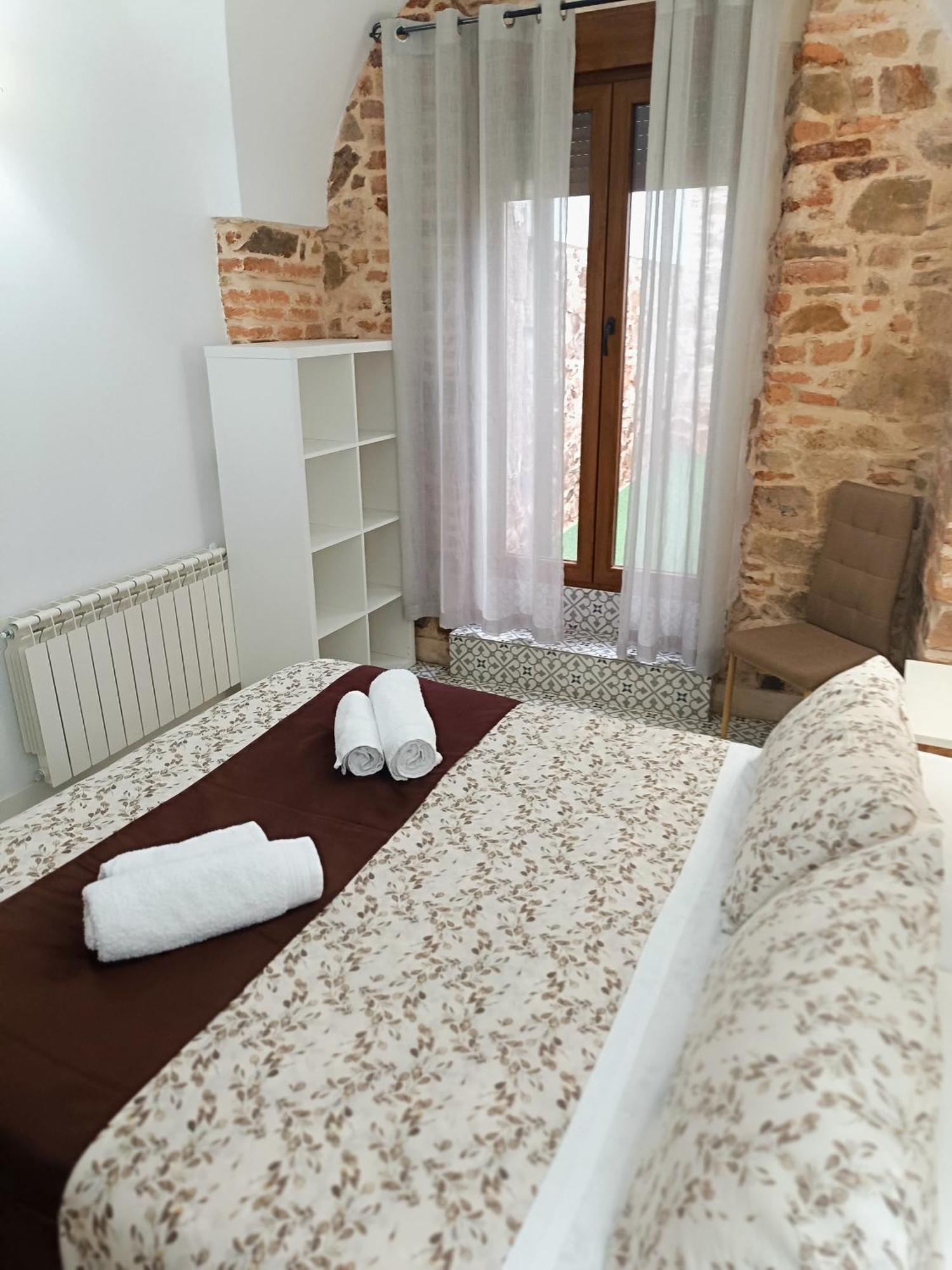 Al-Qazeres Suites Caces Dış mekan fotoğraf